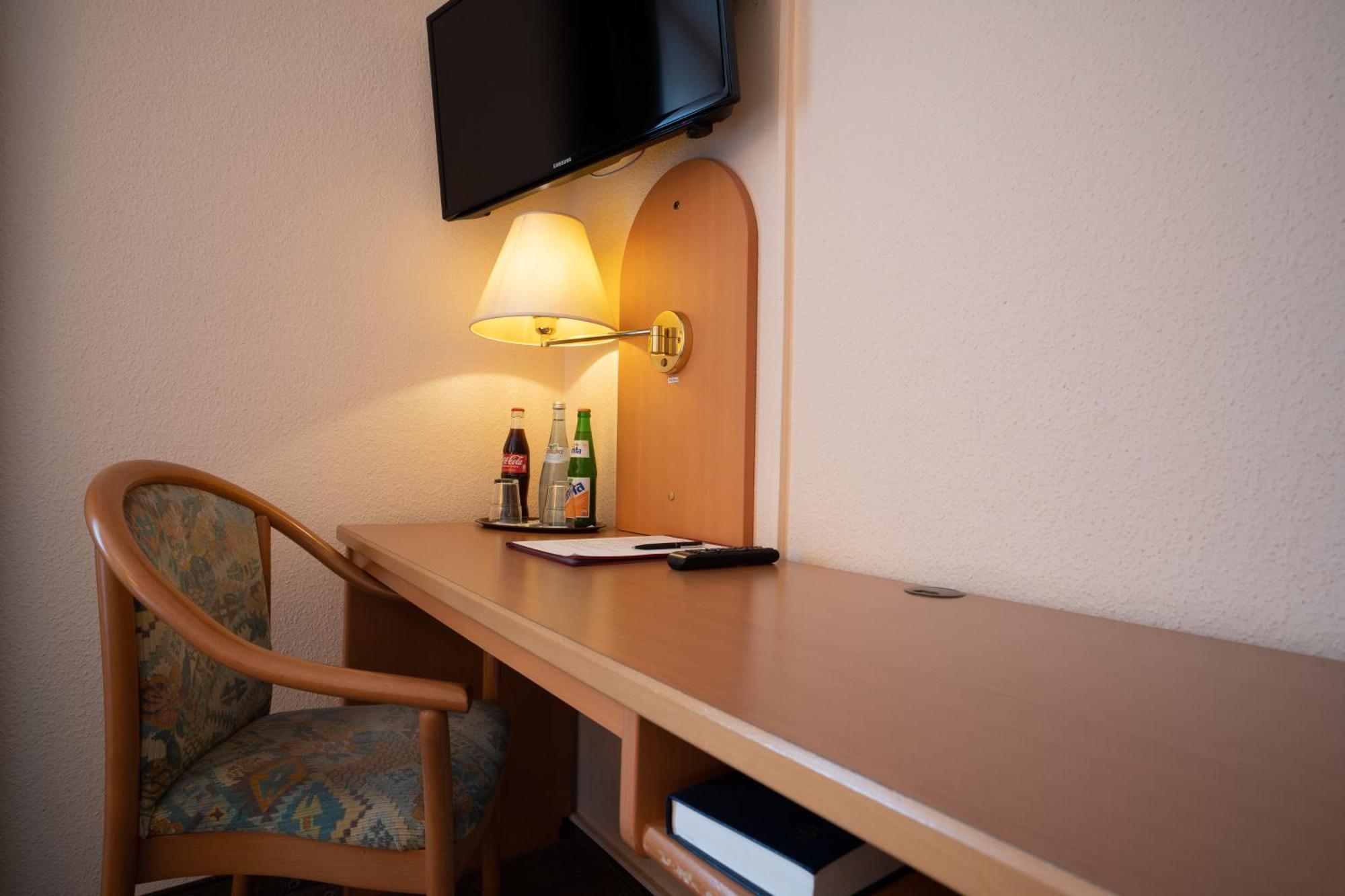 Hotel Zum Prinzen Sinsheim Kültér fotó